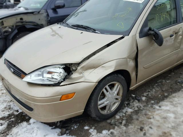 1FAFP34362W159655 - 2002 FORD FOCUS SE GOLD photo 9