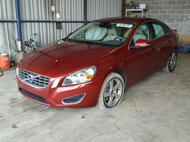 YV1622FS3C2106177 - 2012 VOLVO S60 T5 RED photo 2