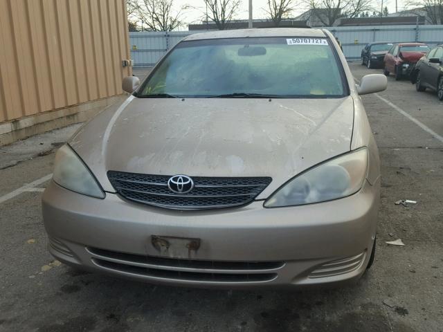 4T1BE32K12U576052 - 2002 TOYOTA CAMRY LE 米色 照片 9