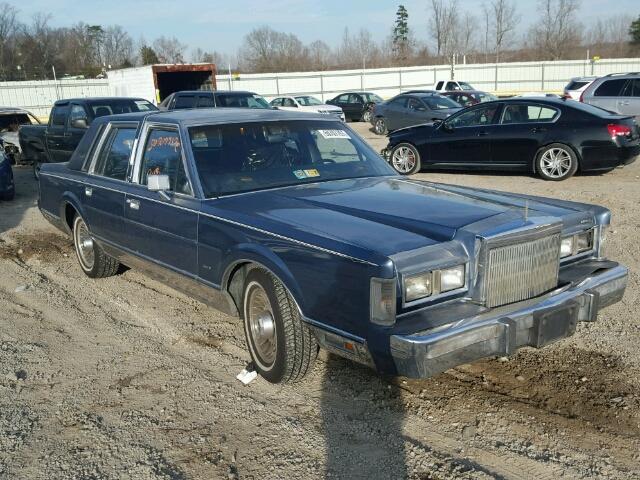 1LNBM82F9JY847031 - 1988 LINCOLN TOWN CAR S BLUE photo 1