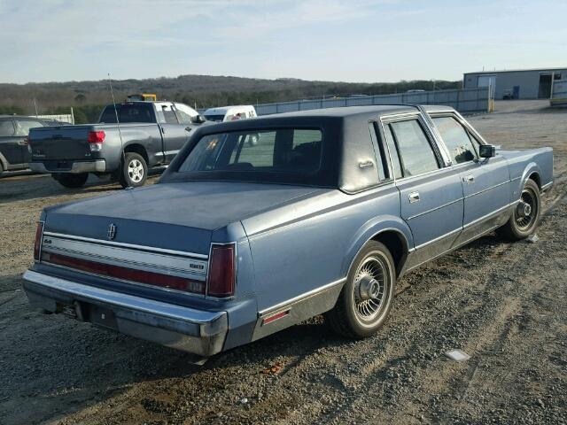 1LNBM82F9JY847031 - 1988 LINCOLN TOWN CAR S BLUE photo 4