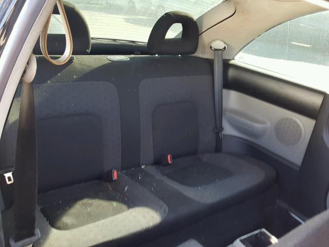 3VWCC21C7YM456723 - 2000 VOLKSWAGEN NEW BEETLE 黑色 照片 6
