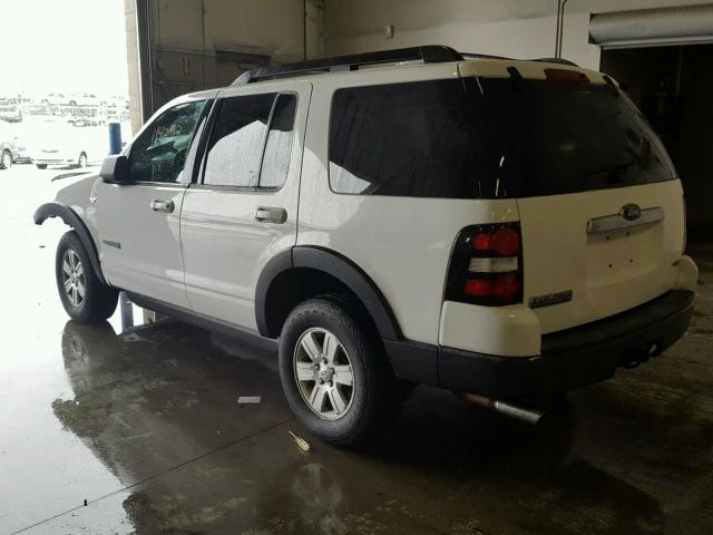 1FMEU738X7UB18477 - 2007 FORD EXPLORER X WHITE photo 3