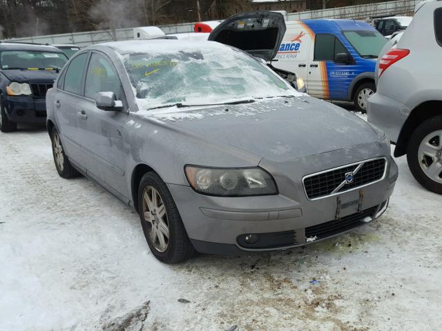 YV1MS682852104956 - 2005 VOLVO S40 T5 GRAY photo 1