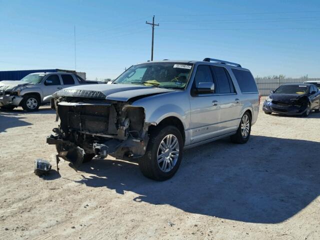 5LMJJ3J56AEJ03210 - 2010 LINCOLN NAVIGATOR SILVER photo 2