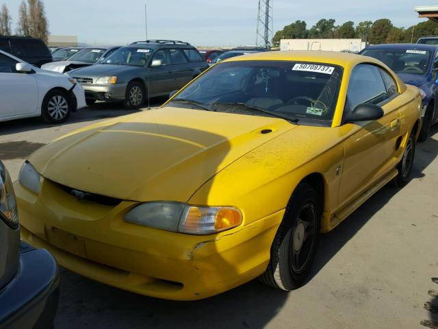 1FAFP4042WF271153 - 1998 FORD MUSTANG YELLOW photo 2