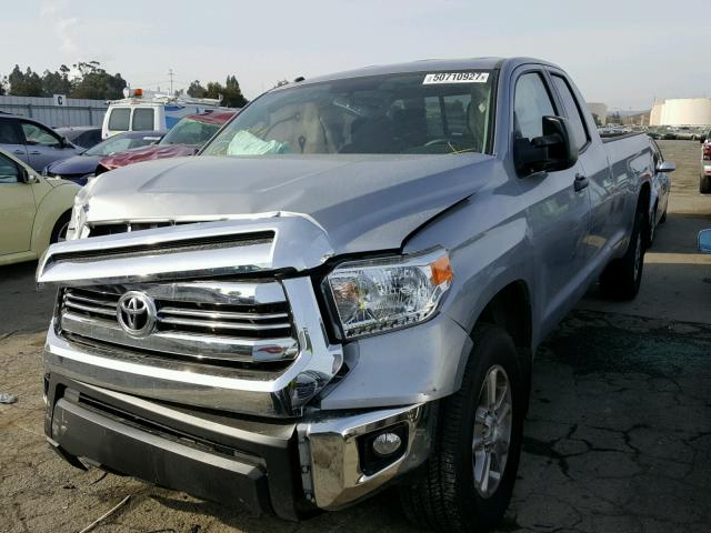 5TFCY5F13HX021768 - 2017 TOYOTA TUNDRA DOU SILVER photo 2