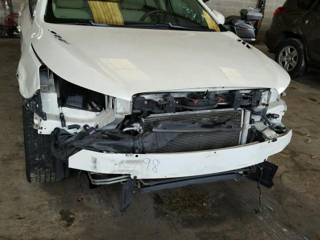 1G4GC5EG5AF196083 - 2010 BUICK LACROSSE C WHITE photo 9