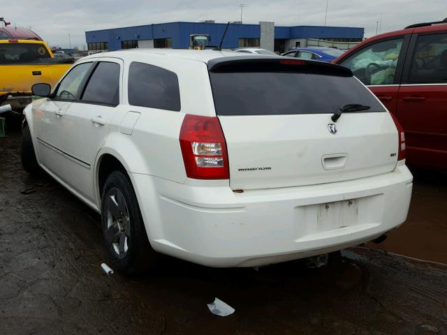 2D4FV37V68H242431 - 2008 DODGE MAGNUM SXT WHITE photo 3