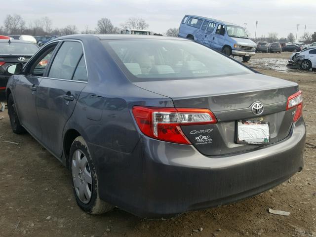 4T1BF1FK0CU042814 - 2012 TOYOTA CAMRY BASE GRAY photo 3