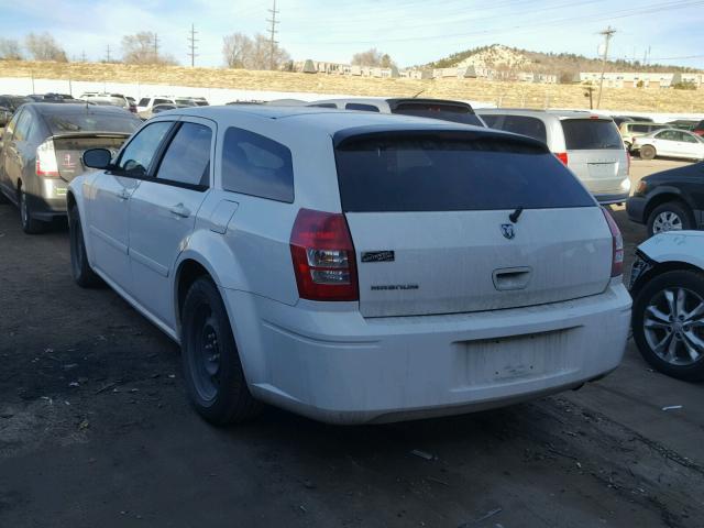 2D4FV47T86H275982 - 2006 DODGE MAGNUM SE WHITE photo 3