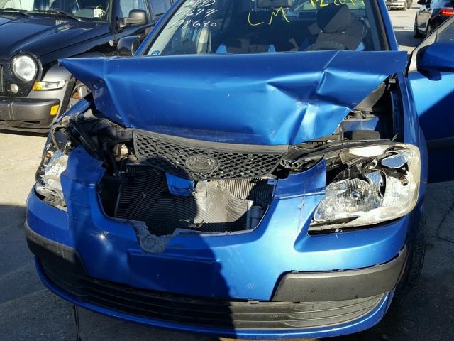 KNADE123966178640 - 2006 KIA RIO BLUE photo 7