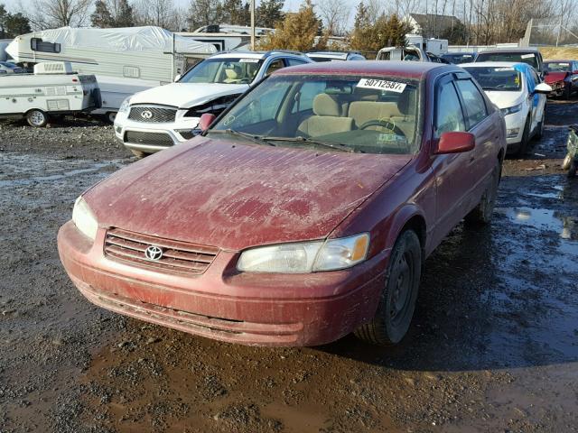 JT2BF22K0W0121002 - 1998 TOYOTA CAMRY CE RED photo 2