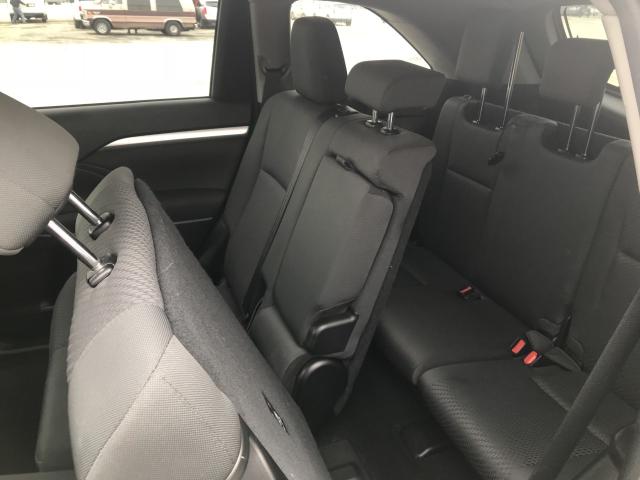 5TDZZRFH2HS203429 - 2017 TOYOTA HIGHLANDER GRAY photo 10