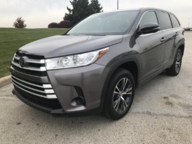 5TDZZRFH2HS203429 - 2017 TOYOTA HIGHLANDER GRAY photo 2