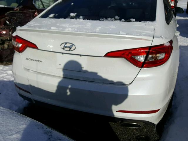 5NPE24AF2GH321464 - 2016 HYUNDAI SONATA SE WHITE photo 10