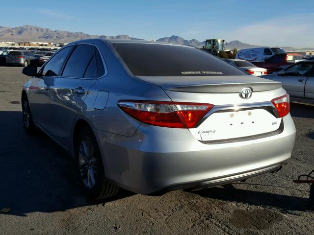 4T1BF1FK9GU261521 - 2016 TOYOTA CAMRY LE GRAY photo 3