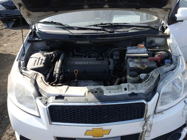 KL1TD66E99B671179 - 2009 CHEVROLET AVEO LS WHITE photo 7