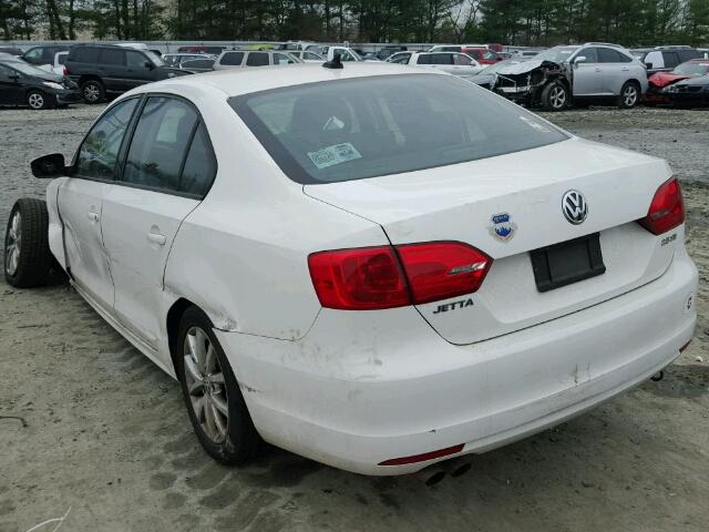 3VWDZ7AJ0BM313781 - 2011 VOLKSWAGEN JETTA SE WHITE photo 3