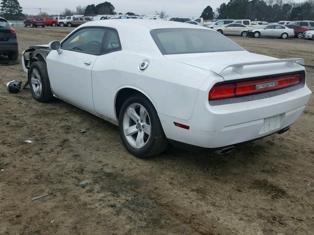 2C3CDYAG6CH208609 - 2012 DODGE CHALLENGER WHITE photo 3