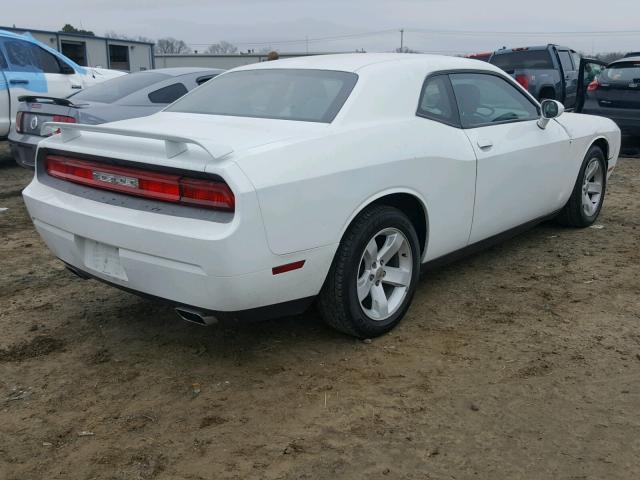 2C3CDYAG6CH208609 - 2012 DODGE CHALLENGER WHITE photo 4