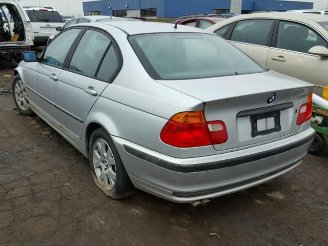 WBAAM334XYCA93600 - 2000 BMW 323 I SILVER photo 3