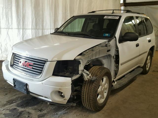 1GKDT13S972188290 - 2007 GMC ENVOY WHITE photo 2