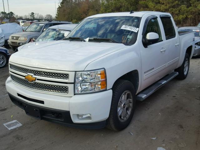 3GCPKTE73DG146779 - 2013 CHEVROLET SILVERADO WHITE photo 2