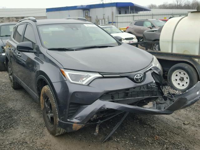 JTMZFREV1HJ137016 - 2017 TOYOTA RAV4 LE GRAY photo 1