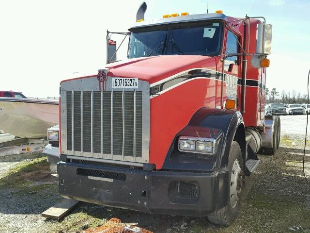 1XKDD49X4BJ278057 - 2011 KENWORTH CONSTRUCTI BROWN photo 2