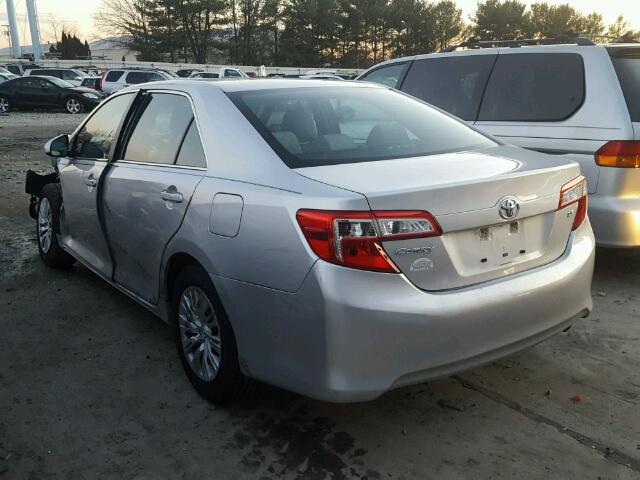 4T4BF1FK8ER347552 - 2014 TOYOTA CAMRY L SILVER photo 3