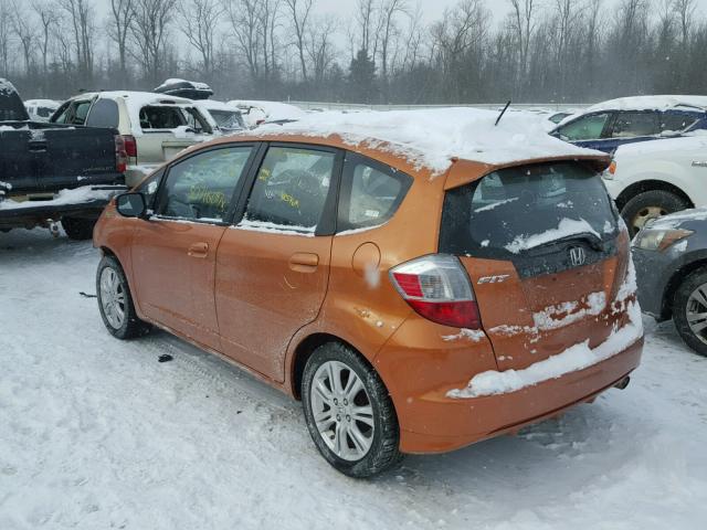 JHMGE87489S025722 - 2009 HONDA FIT SPORT ORANGE photo 3