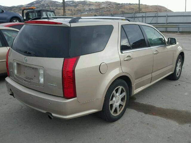 1GYEE63AX50161102 - 2005 CADILLAC SRX GOLD photo 4