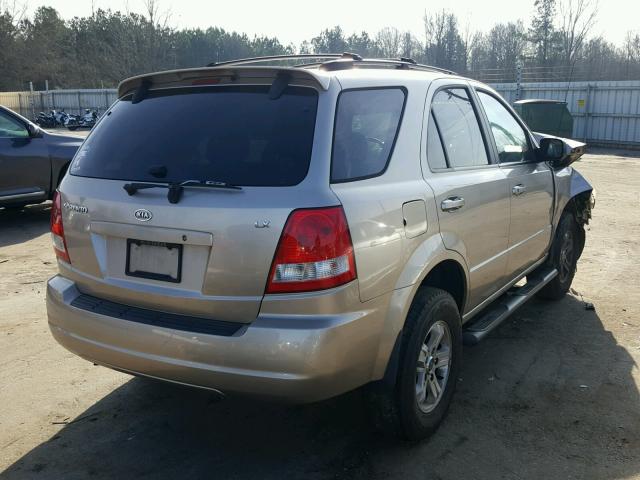 KNDJD733745291452 - 2004 KIA SORENTO EX GOLD photo 4