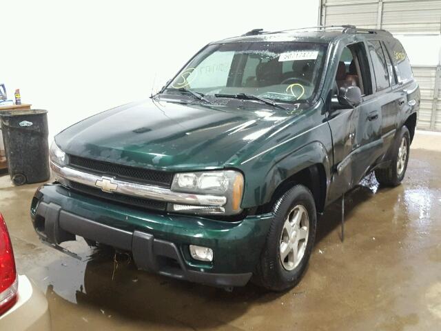 1GNDT13S532392565 - 2003 CHEVROLET TRAILBLAZE GREEN photo 2