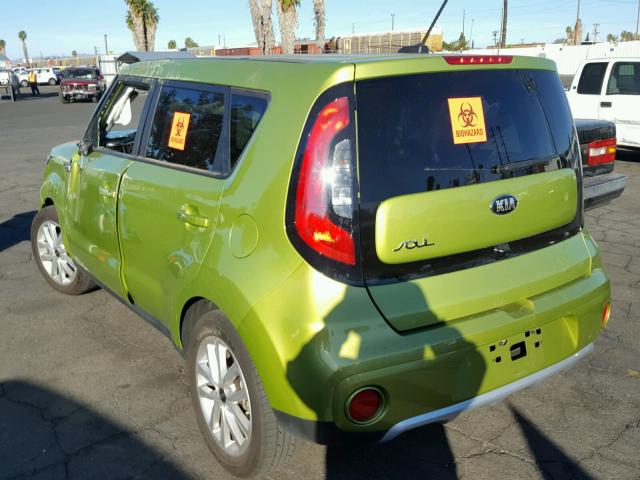 KNDJP3A54H7876777 - 2017 KIA SOUL + GREEN photo 3