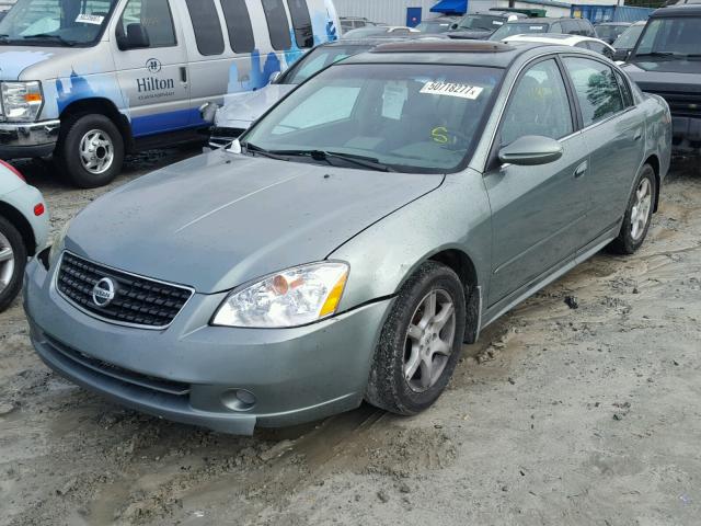 1N4AL11DX5C323860 - 2005 NISSAN ALTIMA S GREEN photo 2