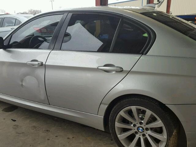 WBAPK5C57BF125099 - 2011 BMW 328 XI SUL SILVER photo 9