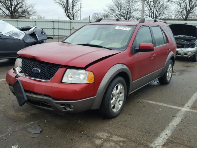 1FMDK02195GA36507 - 2005 FORD FREESTYLE RED photo 2