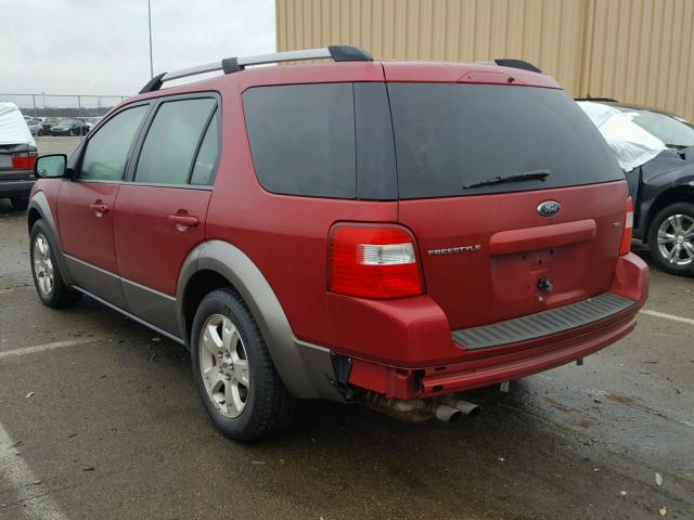 1FMDK02195GA36507 - 2005 FORD FREESTYLE RED photo 3