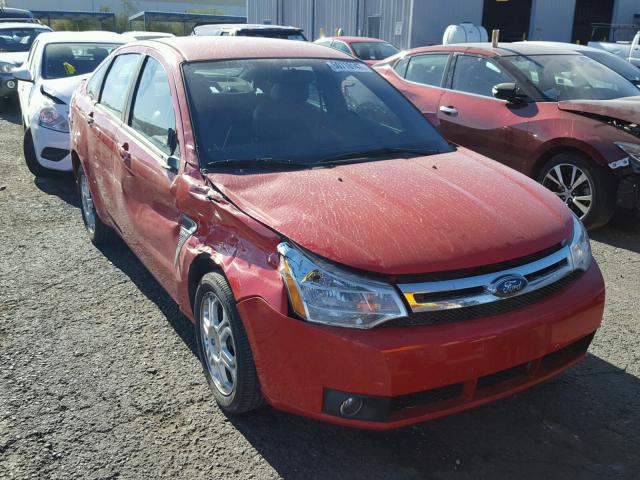 1FAHP35N18W182049 - 2008 FORD FOCUS SE RED photo 1