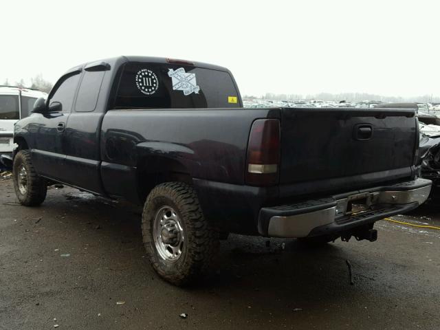 1GCGK29U3YE119086 - 2000 CHEVROLET SILVERADO BLACK photo 3