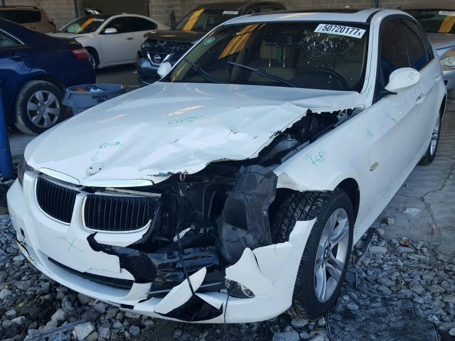 WBAVA37518NL19084 - 2008 BMW 328 I WHITE photo 9