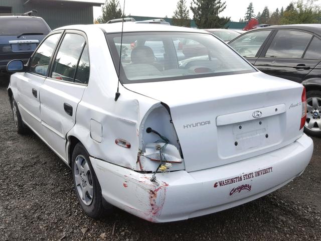 KMHCG45C02U400702 - 2002 HYUNDAI ACCENT GL WHITE photo 3