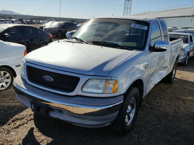 2FTRX17L52CA53006 - 2002 FORD F150 SILVER photo 2