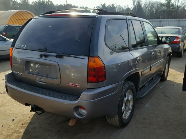 1GKDS13SX52289807 - 2005 GMC ENVOY GRAY photo 4