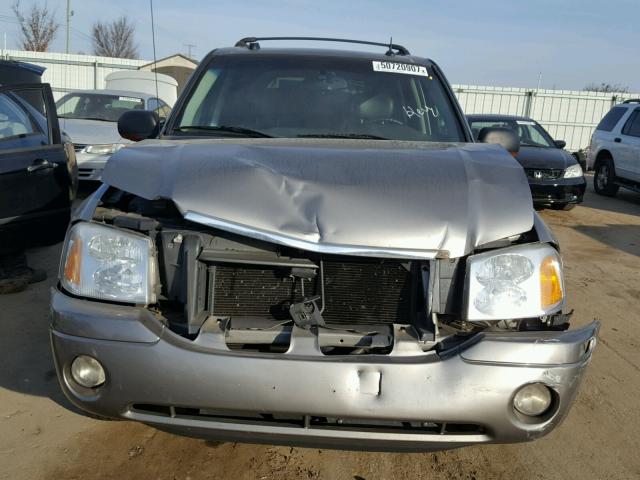 1GKDS13SX52289807 - 2005 GMC ENVOY GRAY photo 9