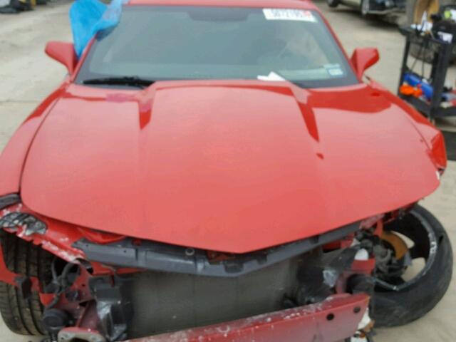 2G1FB1E31E9172654 - 2014 CHEVROLET CAMARO LT RED photo 7