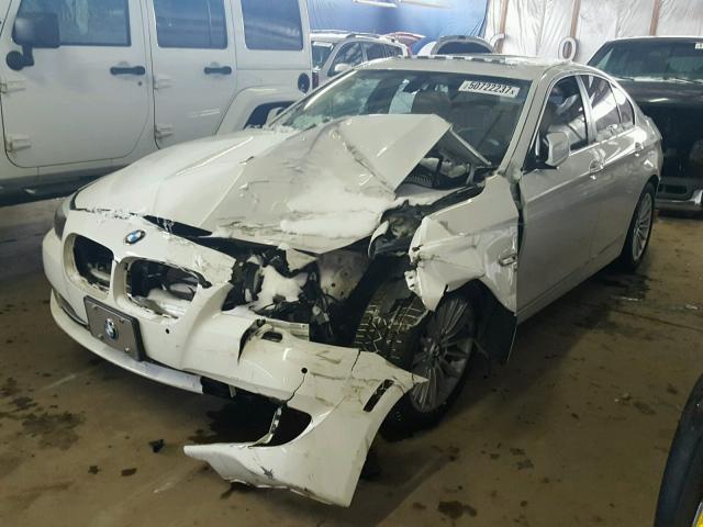WBAFU7C52BC870877 - 2011 BMW 535 XI Ağ foto 2