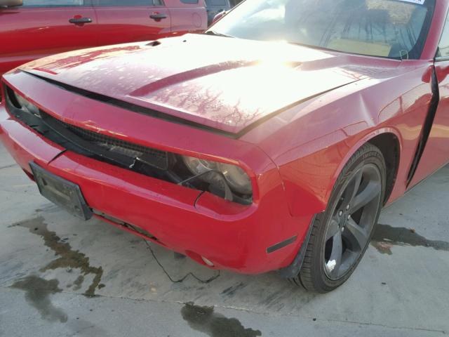 2C3CDYAG4CH181233 - 2012 DODGE CHALLENGER RED photo 9